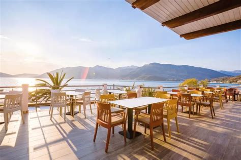 dior tivat|best restaurants in tivat.